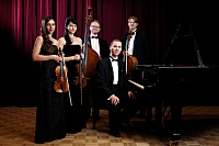 Salonkiorkesteri-640px-4.jpg